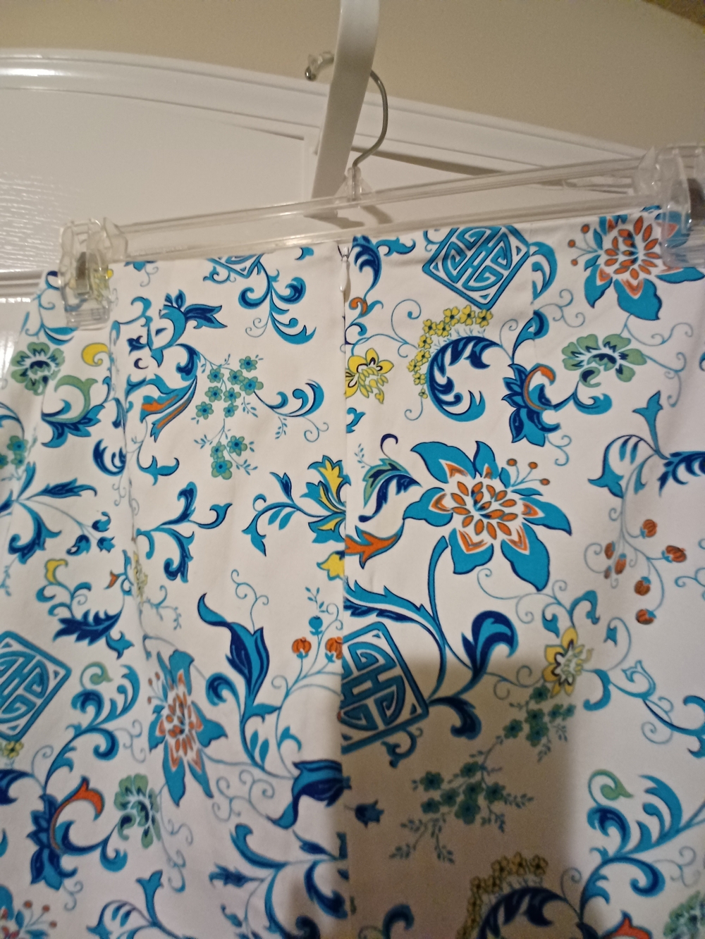 White Floral-Print Pencil Skirt in Blue and Teal - Picture 6 of 13